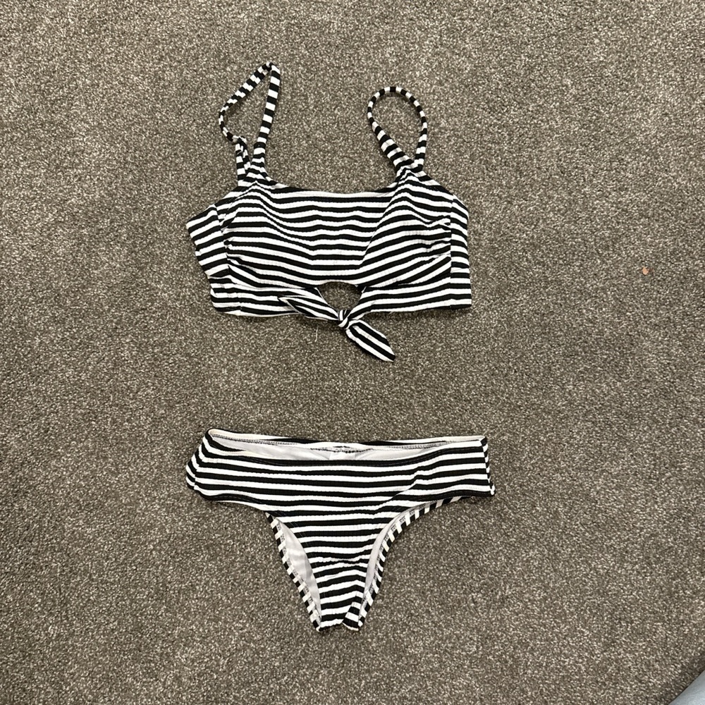 Striped bikini set